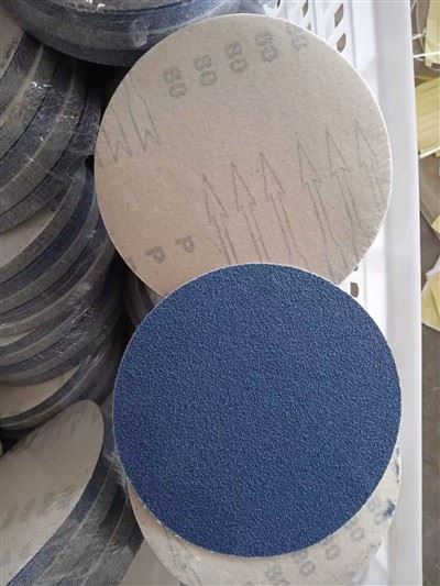 Differenze e guida di selezione tra stoffa di sabbia e carta vetrata