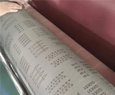 Quali contributi offre il materiale di base posteriore del rotolo GXK51 alla ...